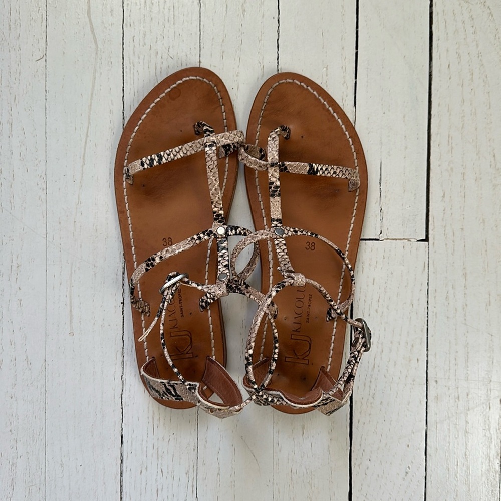 KJacques size 38 snakeskinn leather gladiator sandals. super great condition!!!